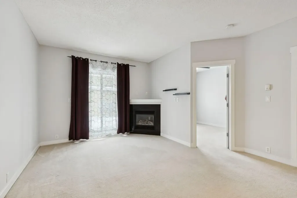 5605 Henwood Street SW Calgary AB T3E7R2
