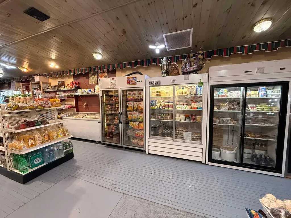 523 Woodpark Boulevard SW Calgary AB T2W 3N8