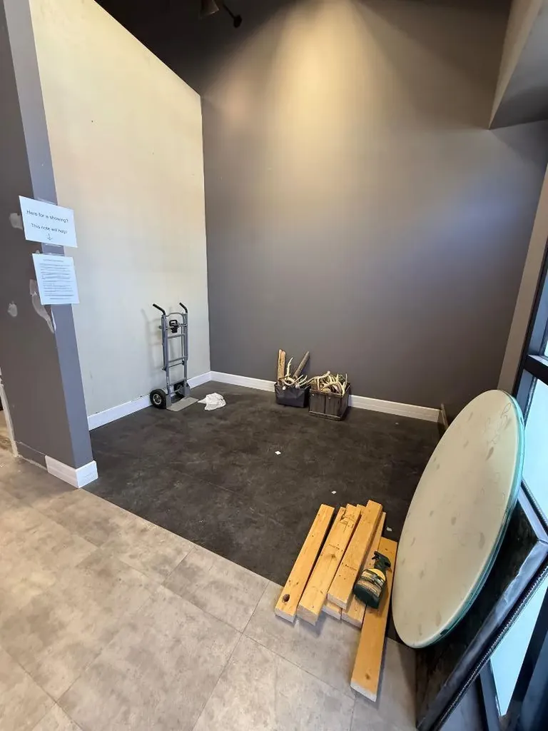 9907 100 Avenue Grande Prairie AB T8V 0V1