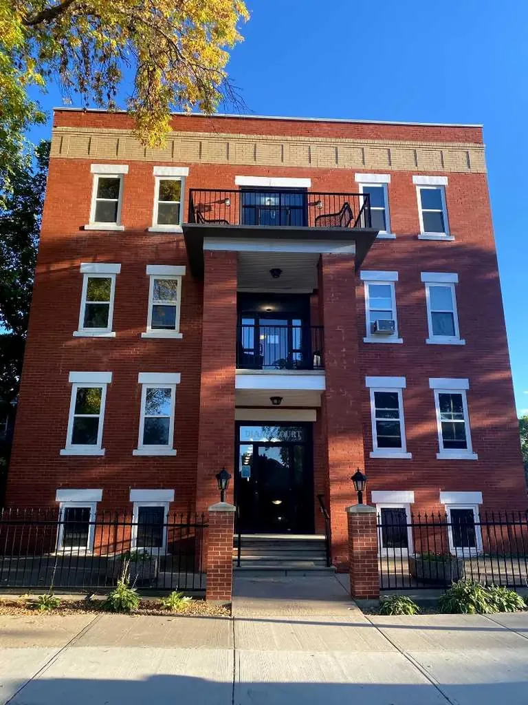371 Aberdeen Street SE Medicine Hat AB T1A 0R3