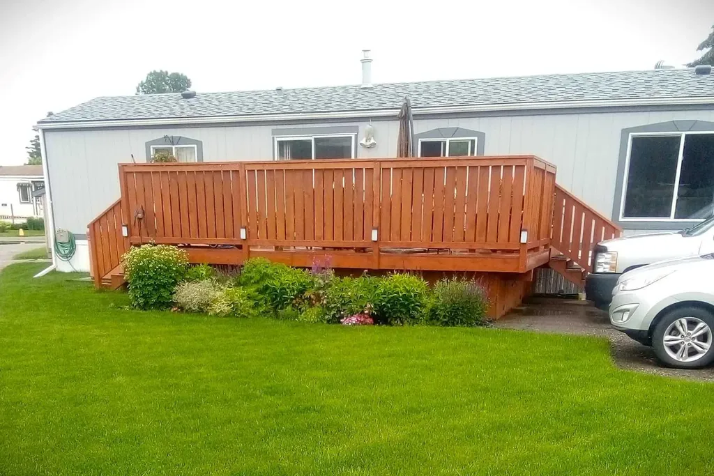 3223 83 Street NW Calgary AB T3B 5N5