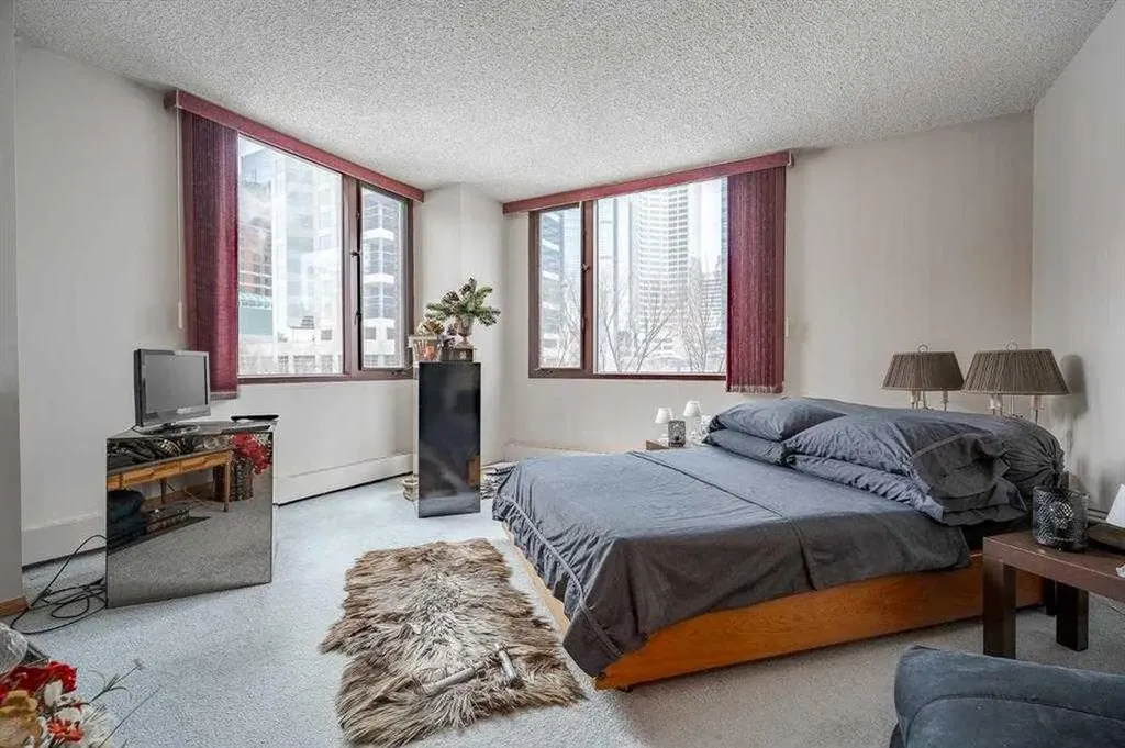 500 Eau Claire Avenue SW Calgary AB T2P 3R8