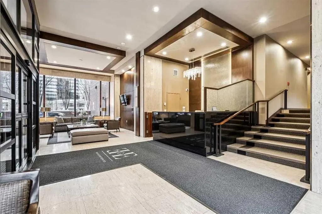 500 Eau Claire Avenue SW Calgary AB T2P 3R8