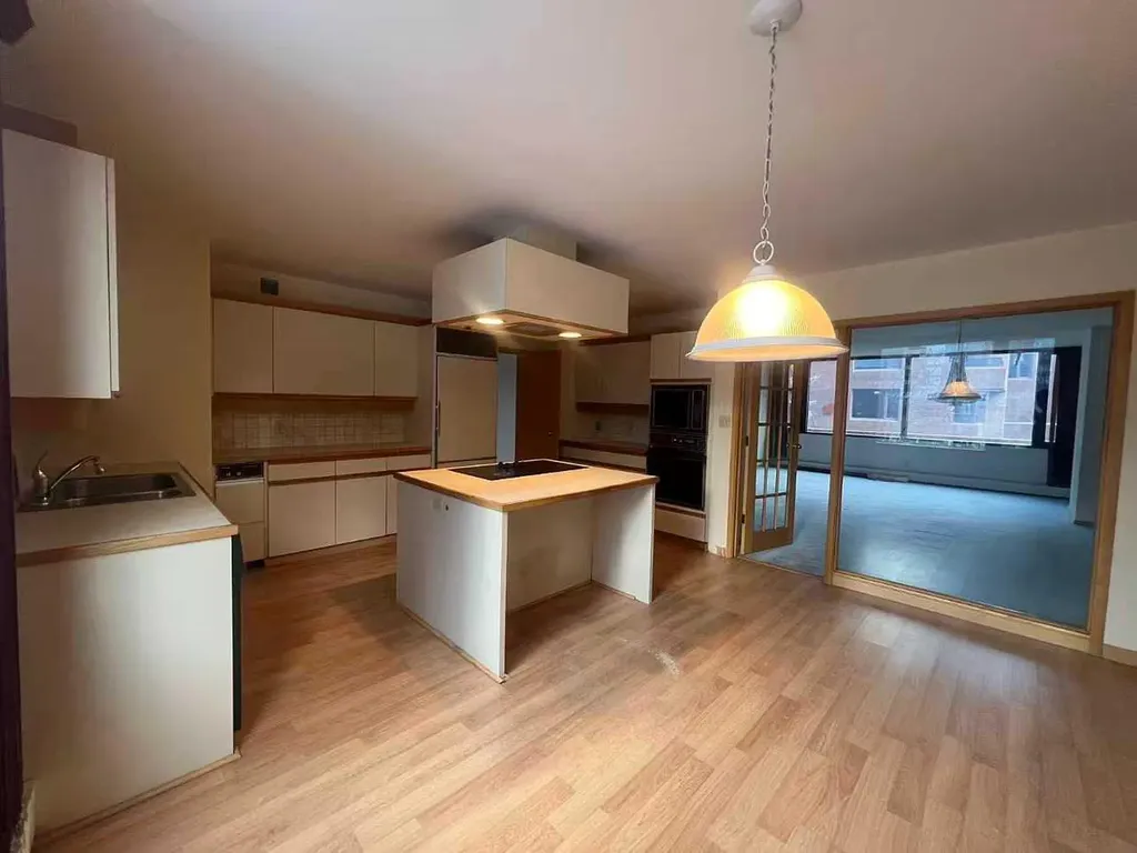 500 Eau Claire Avenue SW Calgary AB T2P 3R8