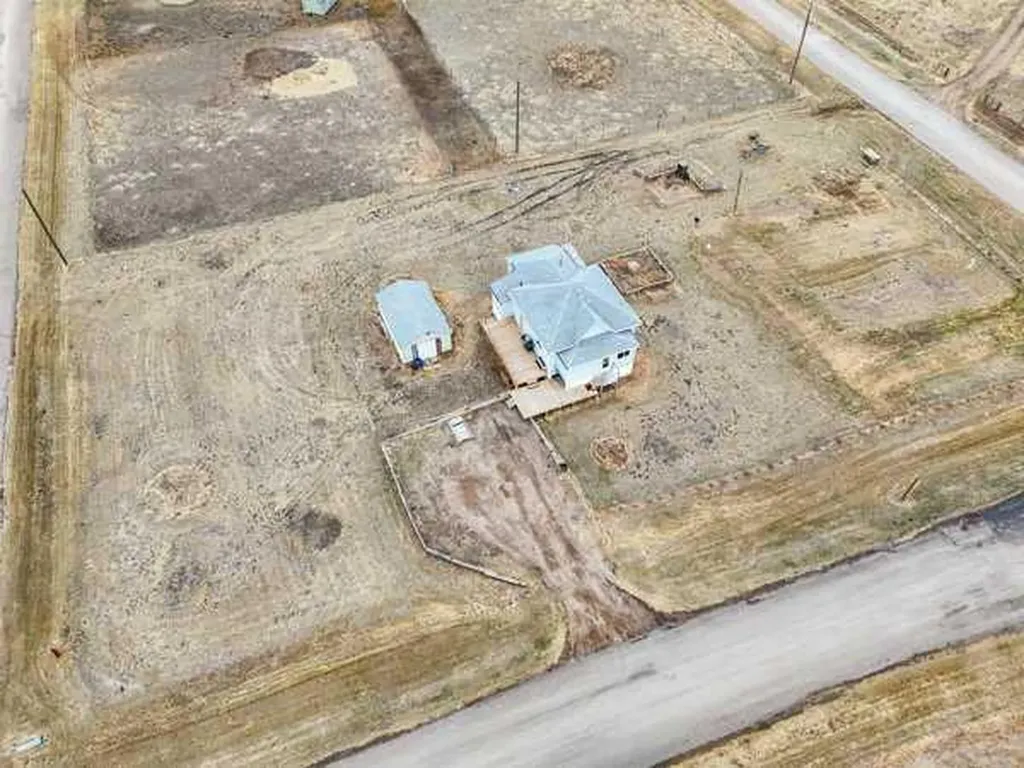 11 Railway Street Walsh AB T0J 3L0