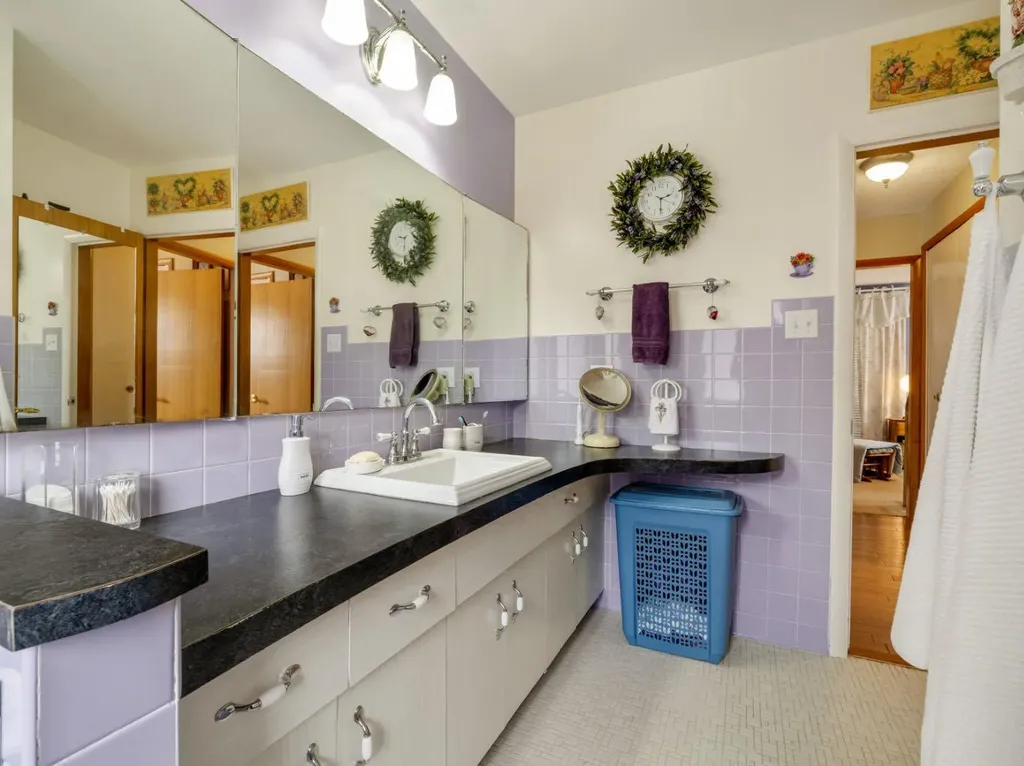 240 3 Avenue E Cardston AB T0K 0K0