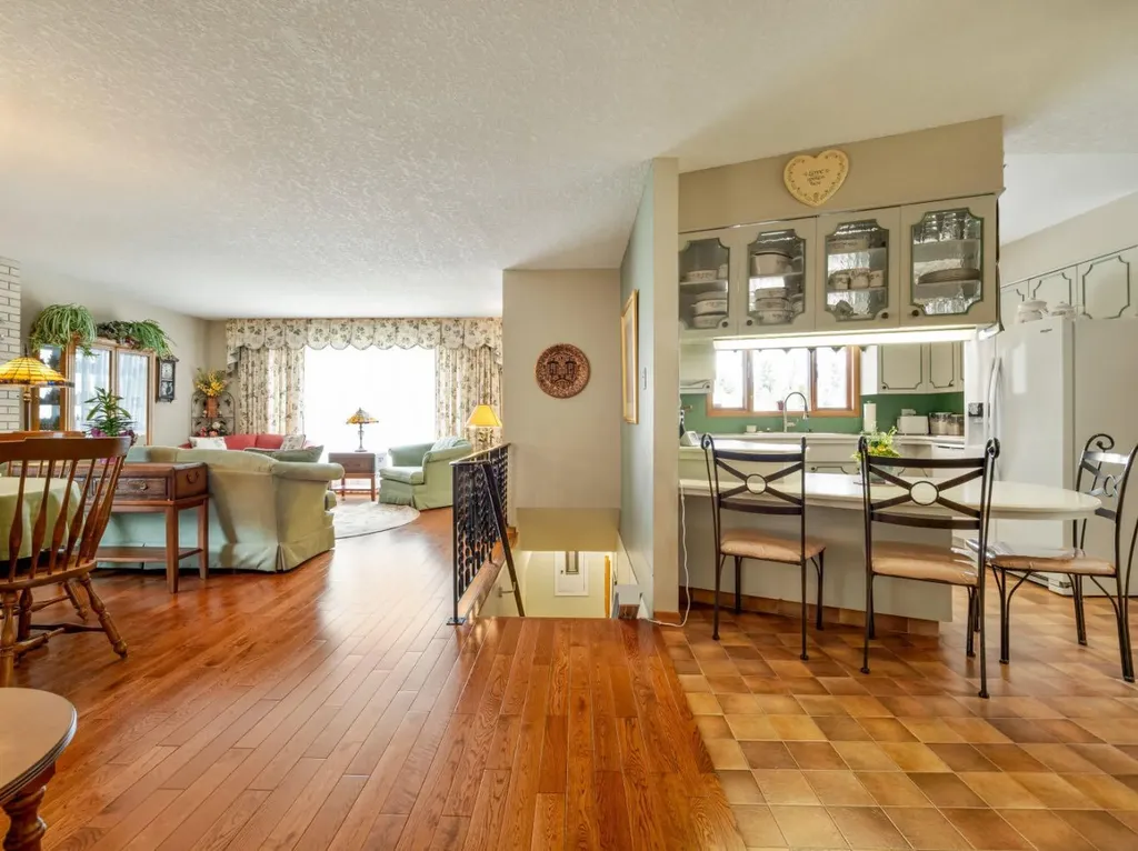 240 3 Avenue E Cardston AB T0K 0K0