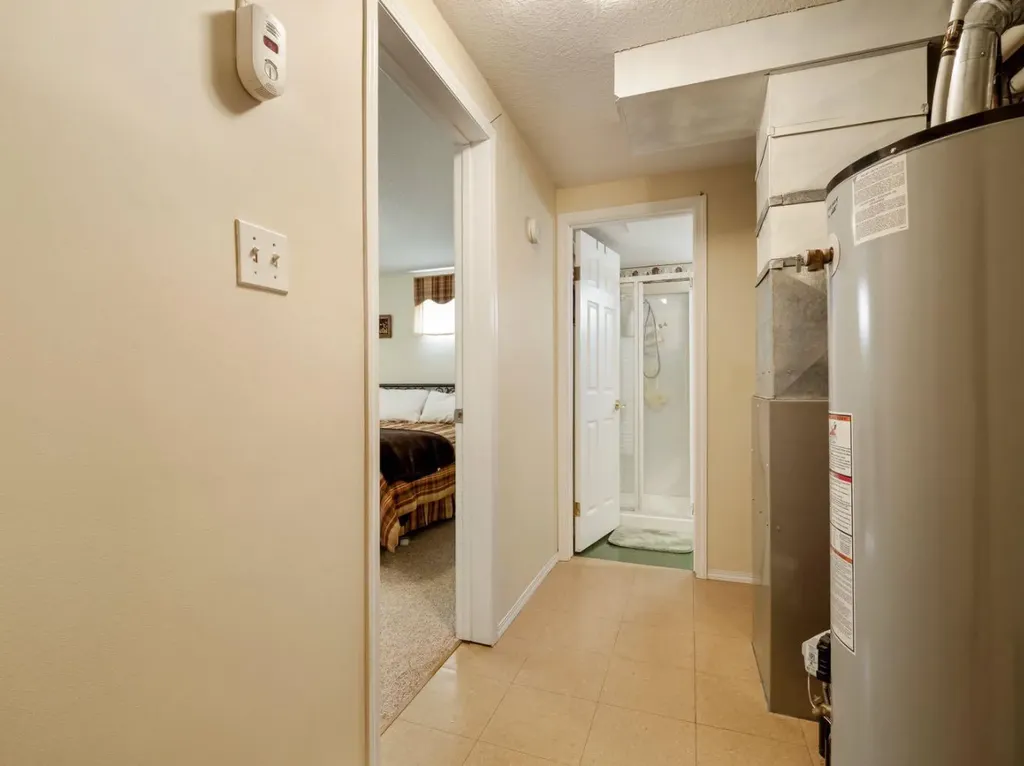 240 3 Avenue E Cardston AB T0K 0K0