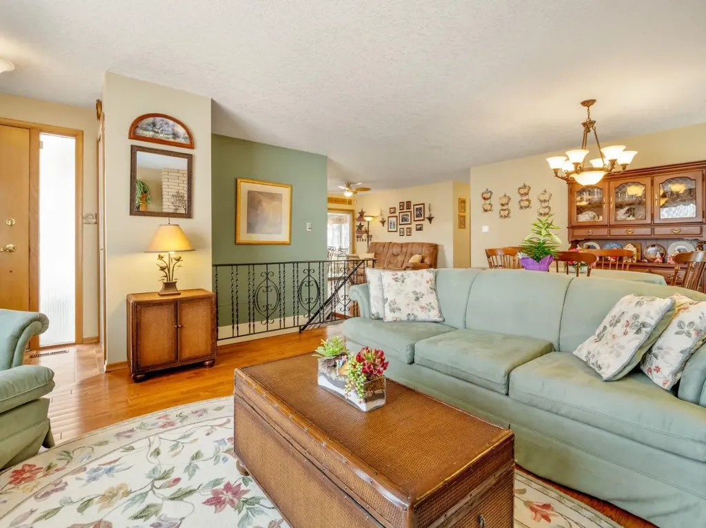 240 3 Avenue E Cardston AB T0K 0K0