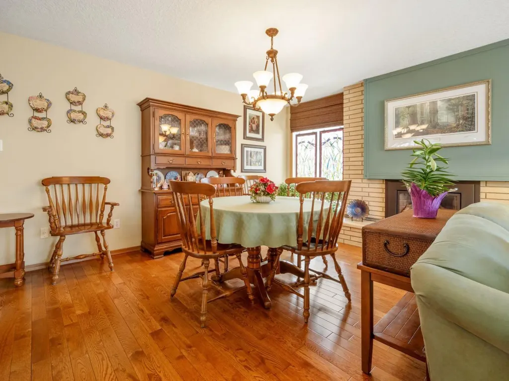 240 3 Avenue E Cardston AB T0K 0K0
