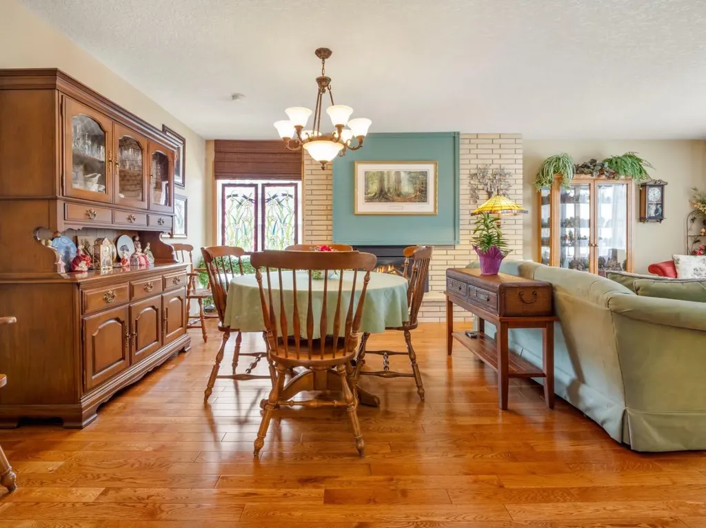 240 3 Avenue E Cardston AB T0K 0K0