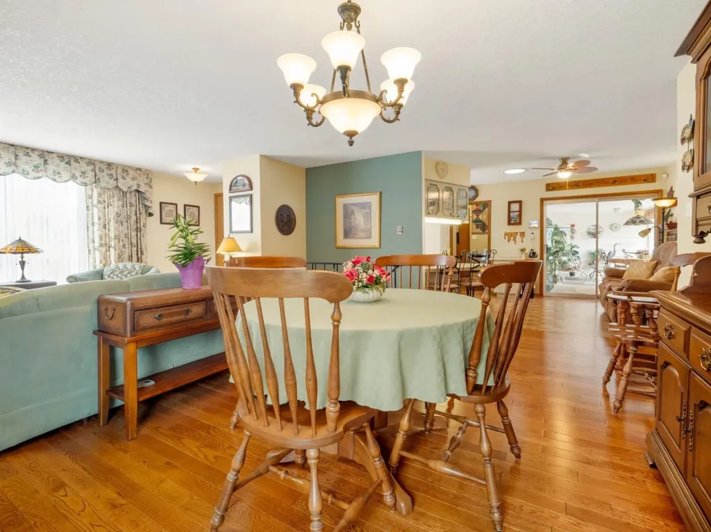 240 3 Avenue E Cardston AB T0K 0K0