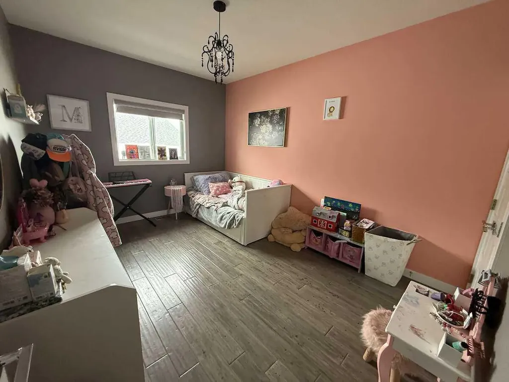 10522 101 Avenue Sexsmith AB T0H 3C0