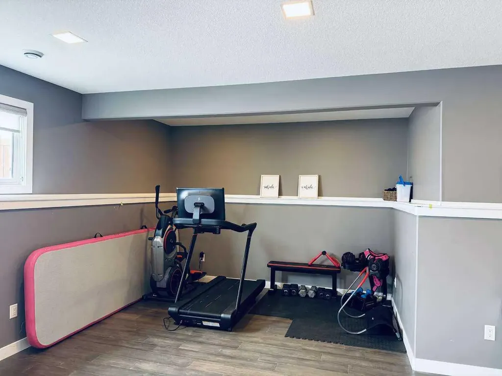10522 101 Avenue Sexsmith AB T0H 3C0