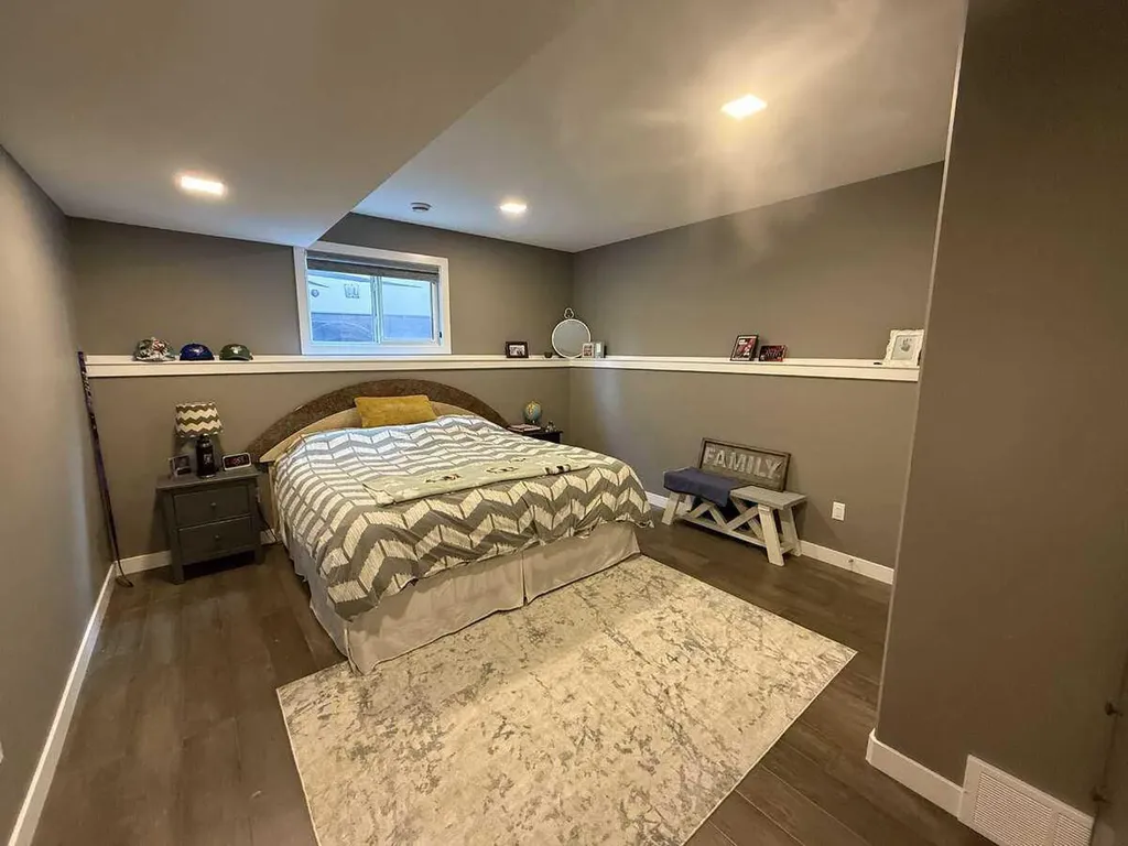 10522 101 Avenue Sexsmith AB T0H 3C0
