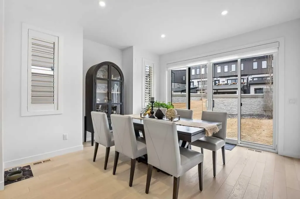 80 Timberline Way SW Calgary AB T3H 6C8