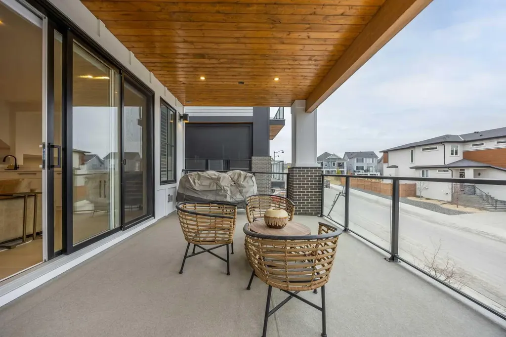 80 Timberline Way SW Calgary AB T3H 6C8