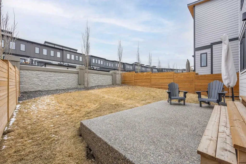 80 Timberline Way SW Calgary AB T3H 6C8