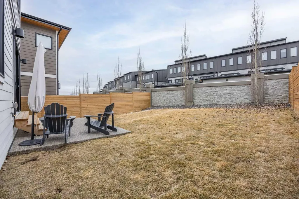 80 Timberline Way SW Calgary AB T3H 6C8