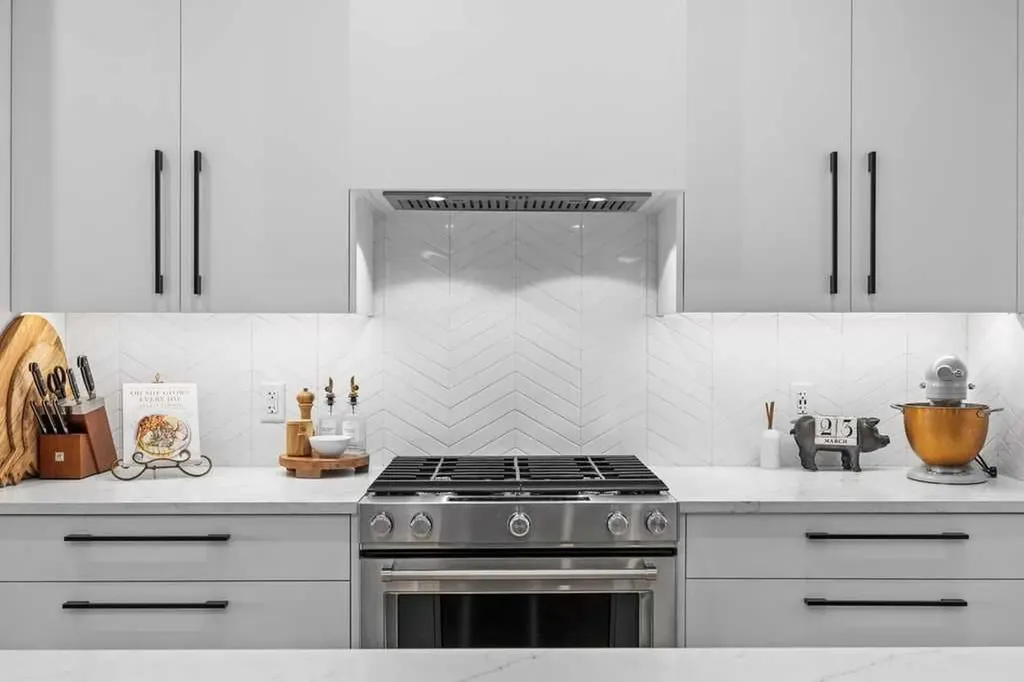 80 Timberline Way SW Calgary AB T3H 6C8