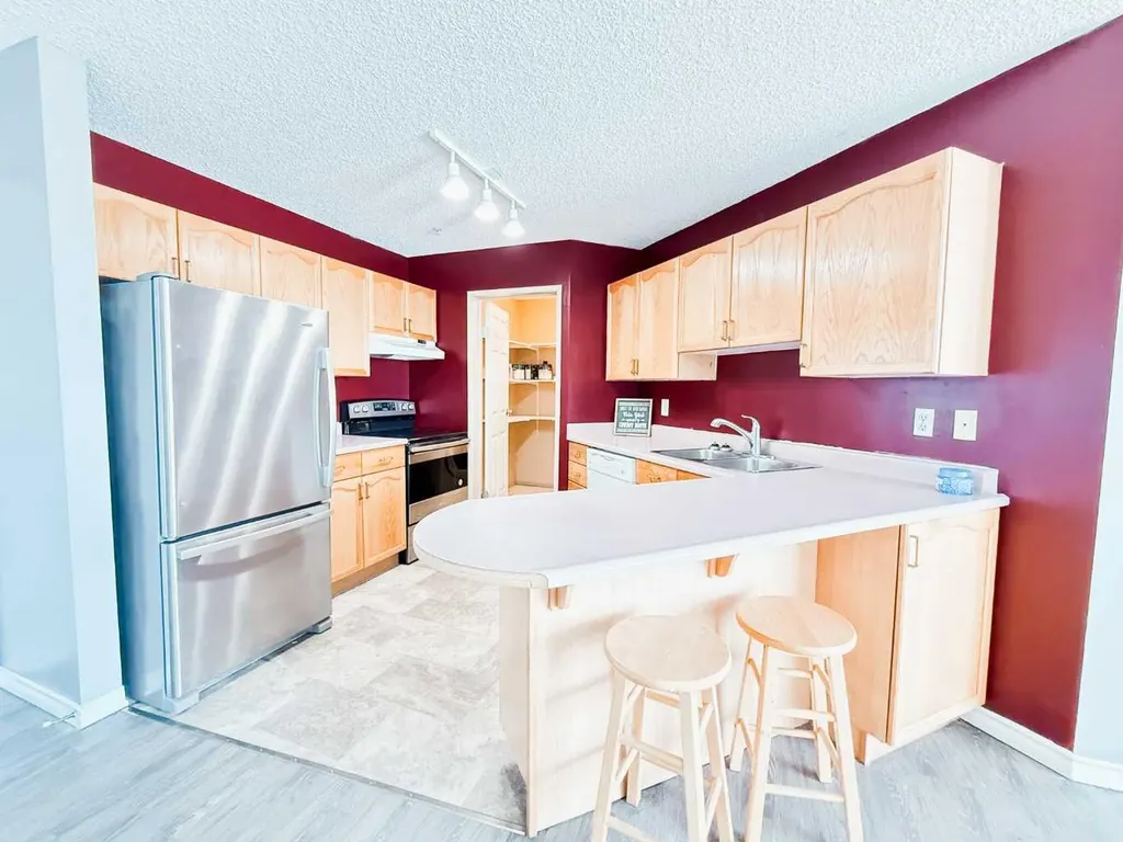 9700 92 Avenue Grande Prairie AB T8V 6Z7