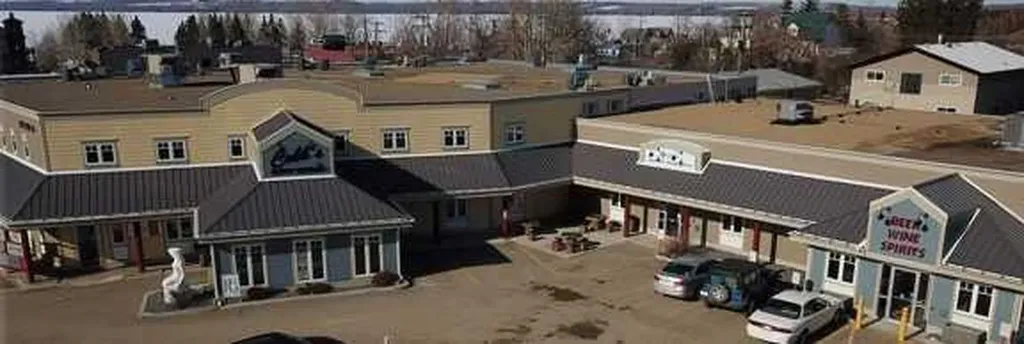 5015 50 Street Sylvan Lake AB T4S 1P9
