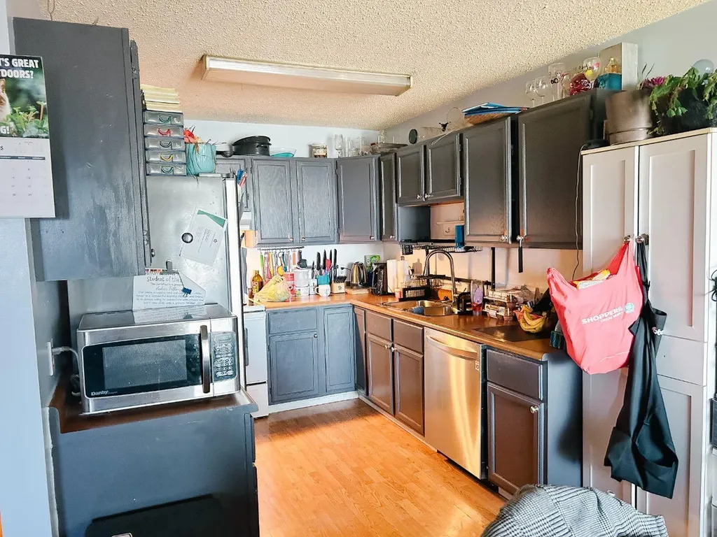 4548 46 Avenue Rocky Mountain House AB T4T1A2