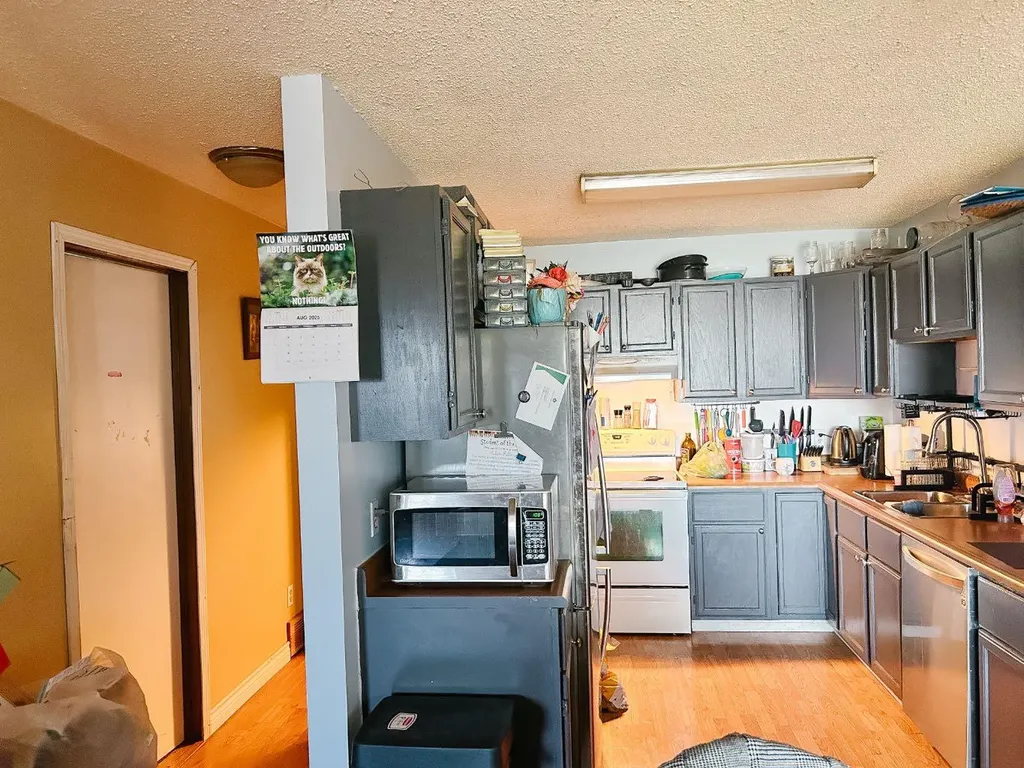 4548 46 Avenue Rocky Mountain House AB T4T1A2