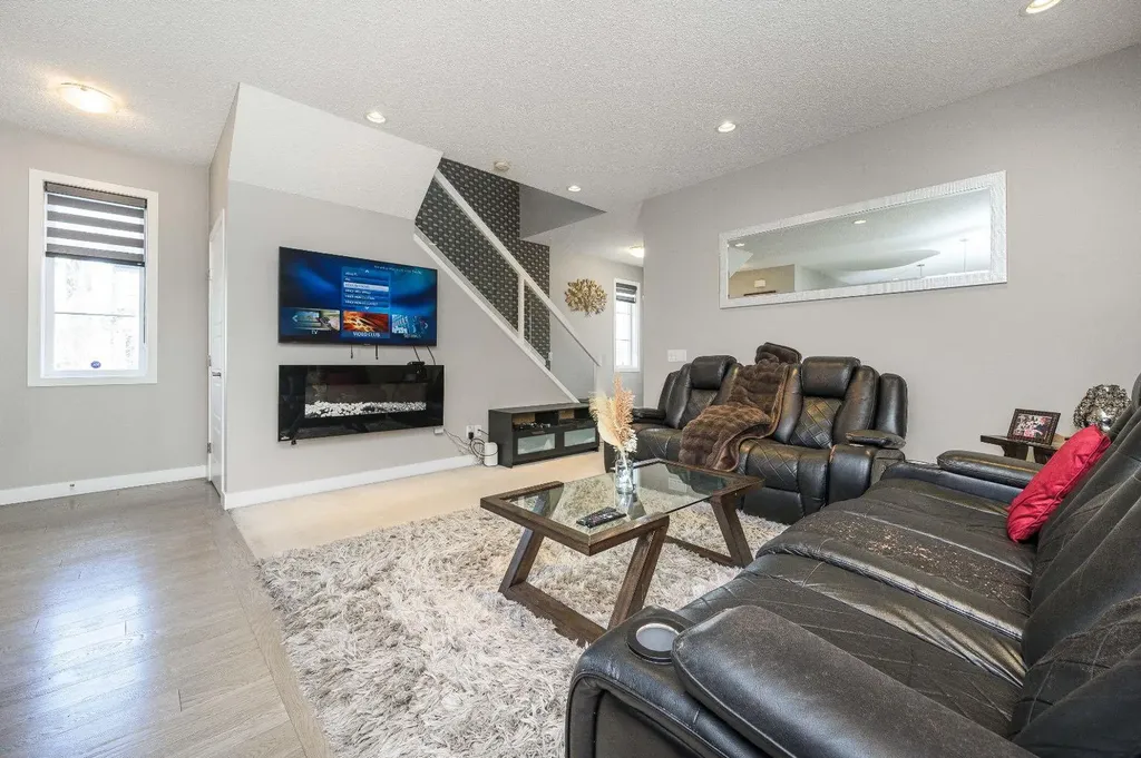 5 Masters Street SE Calgary AB T3M 2R5