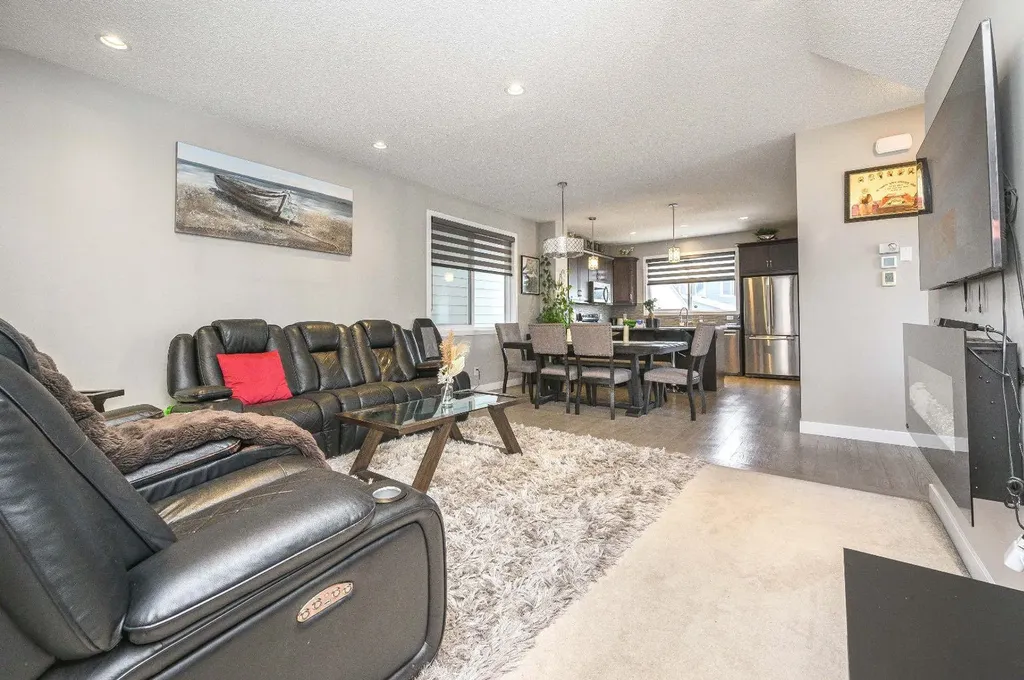 5 Masters Street SE Calgary AB T3M 2R5
