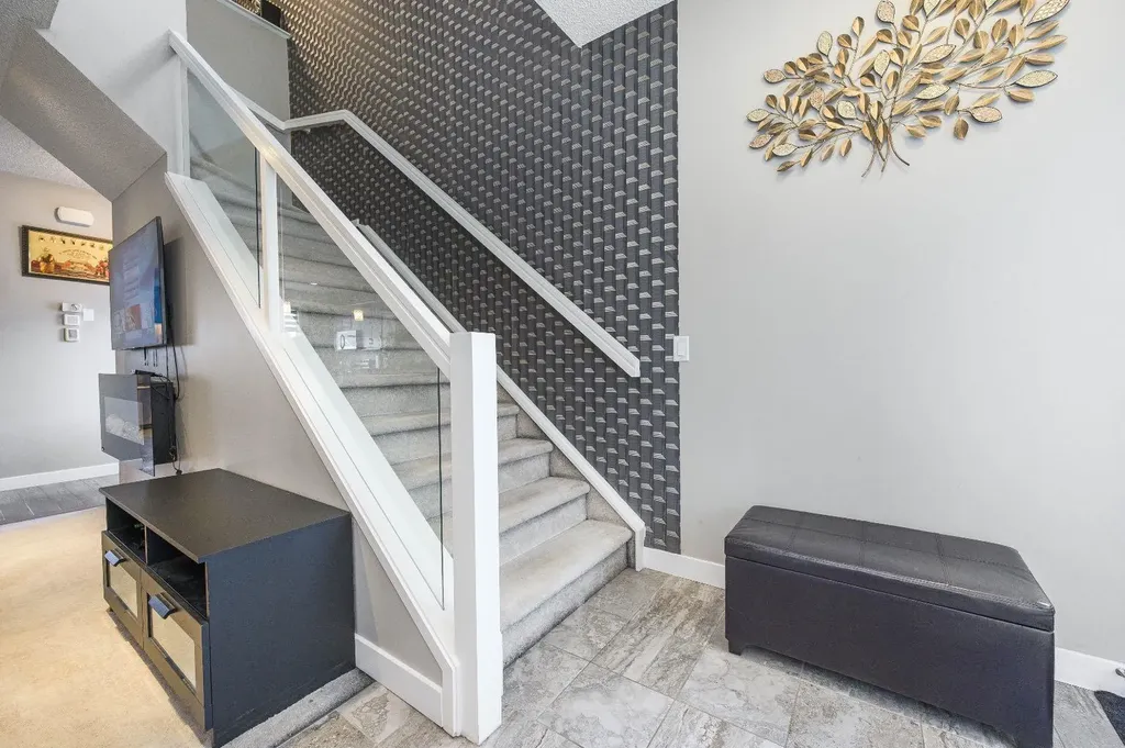 5 Masters Street SE Calgary AB T3M 2R5