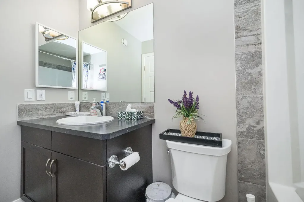 5 Masters Street SE Calgary AB T3M 2R5
