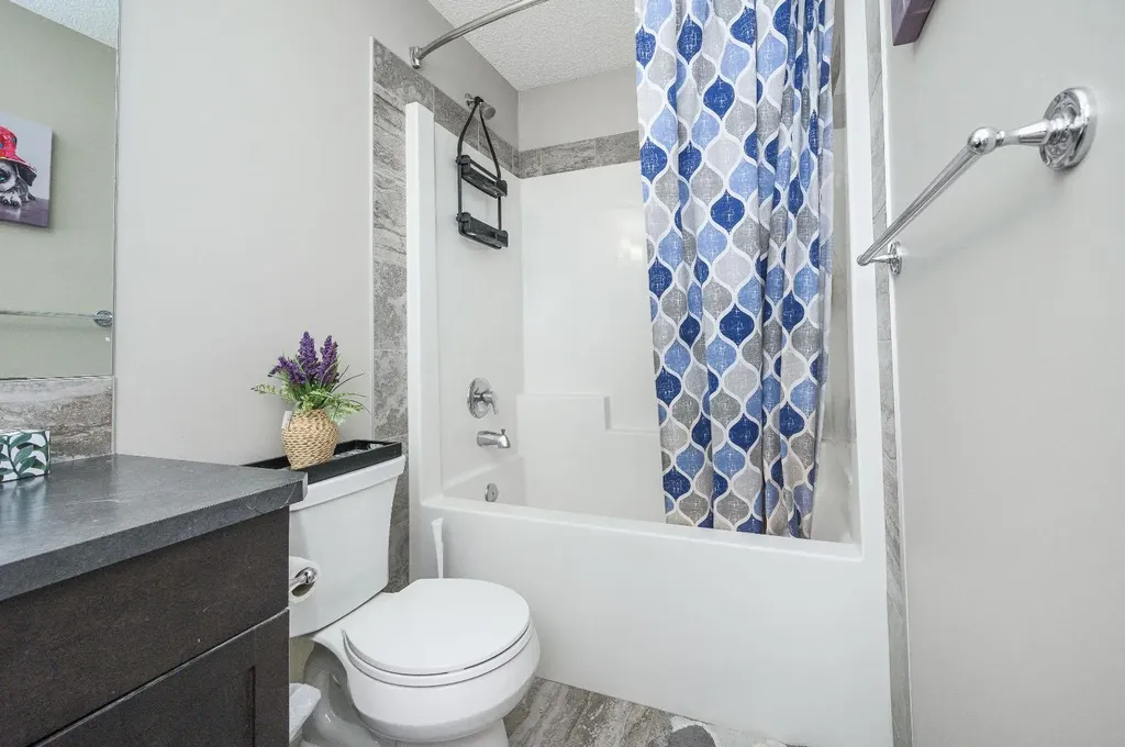 5 Masters Street SE Calgary AB T3M 2R5