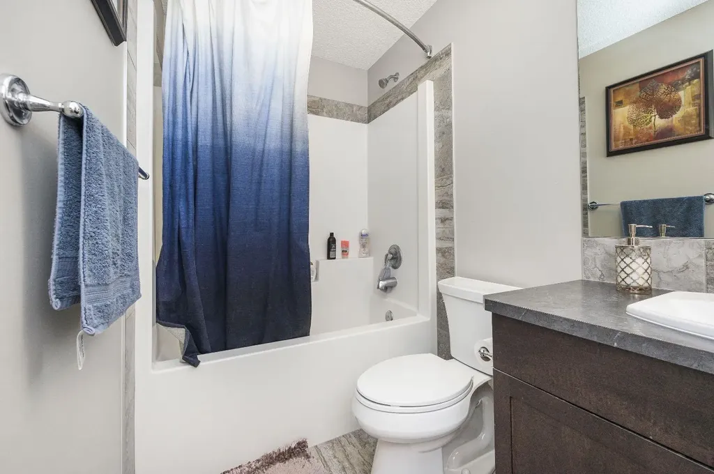 5 Masters Street SE Calgary AB T3M 2R5