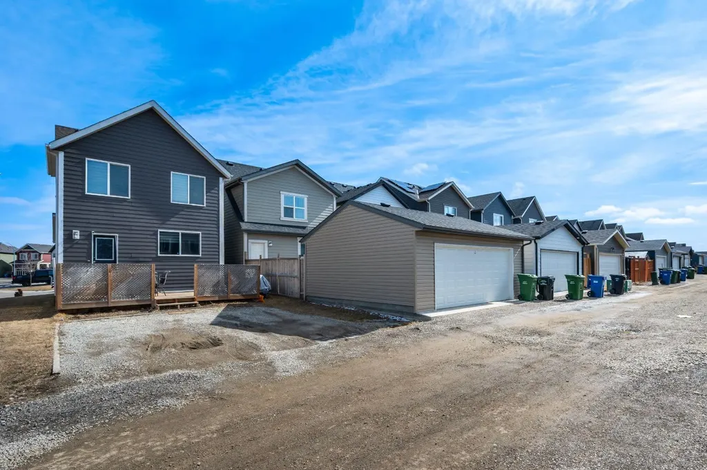 5 Masters Street SE Calgary AB T3M 2R5