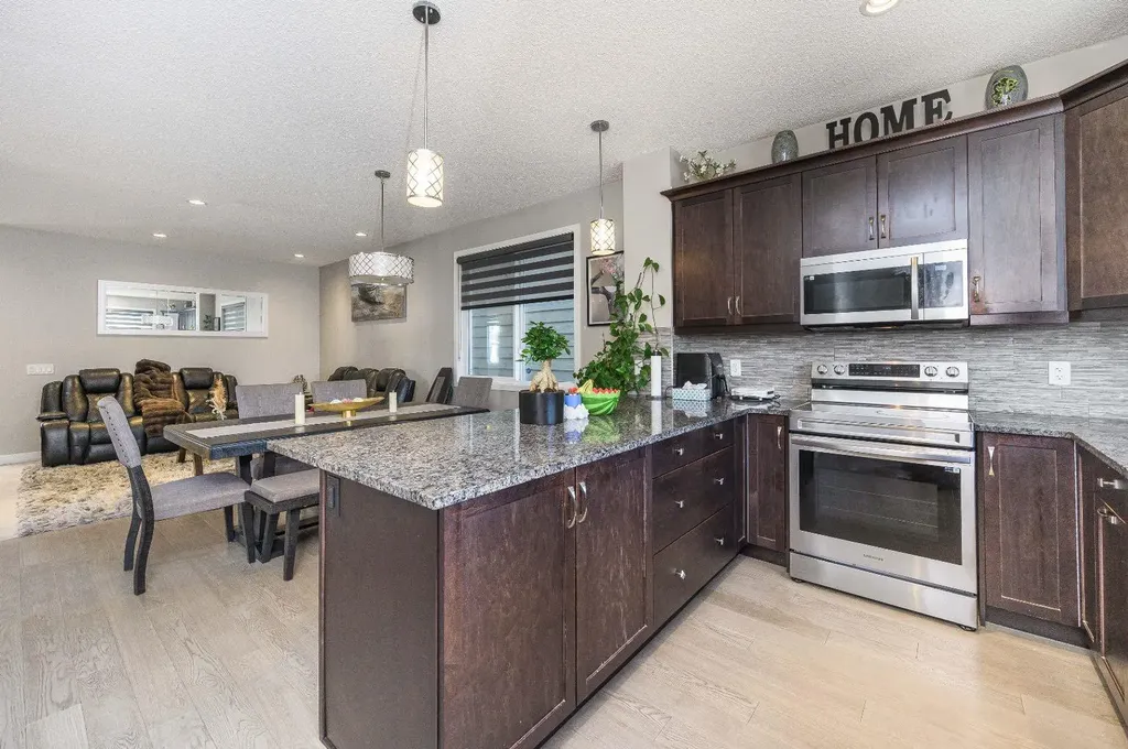 5 Masters Street SE Calgary AB T3M 2R5