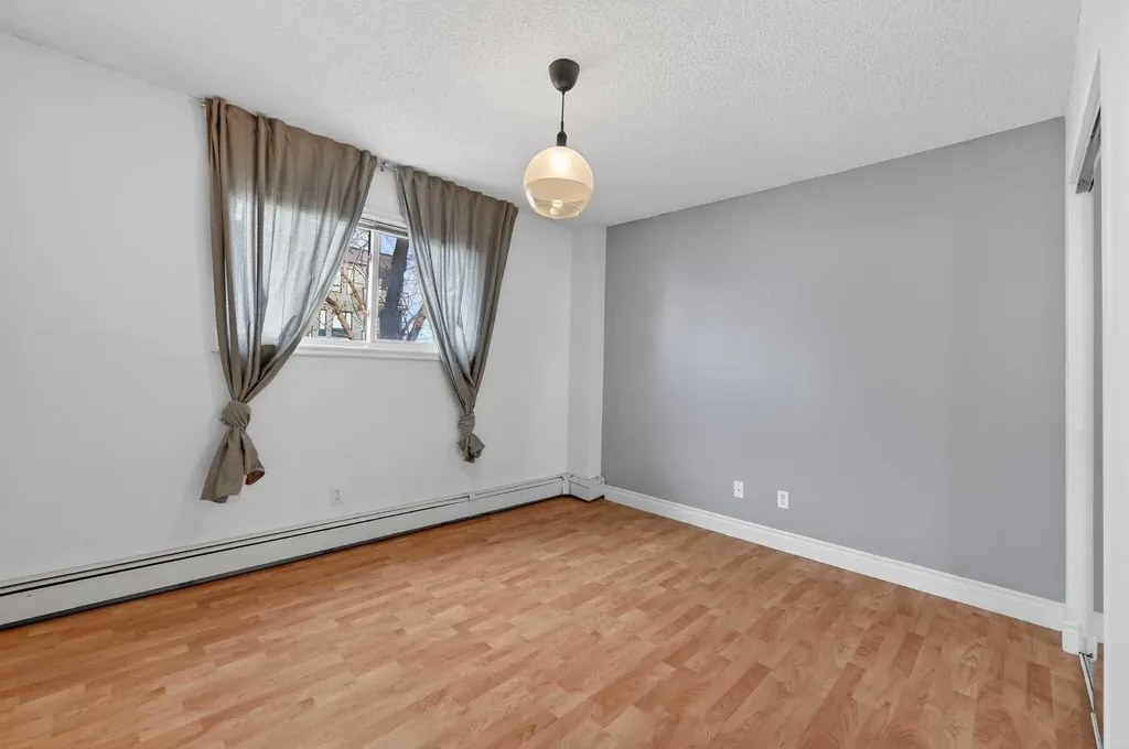 1815 26 Avenue SW Calgary AB T2T 1E2