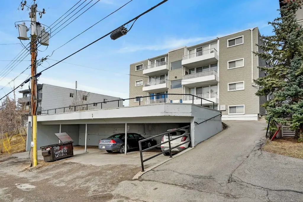 1815 26 Avenue SW Calgary AB T2T 1E2