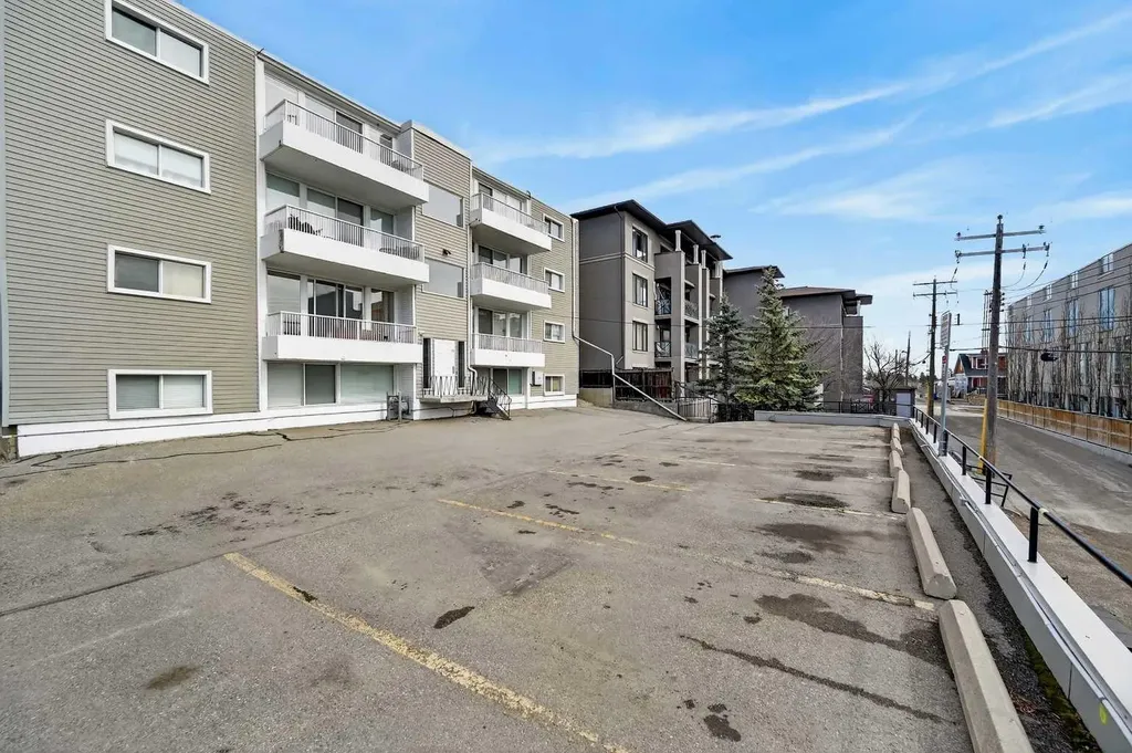 1815 26 Avenue SW Calgary AB T2T 1E2