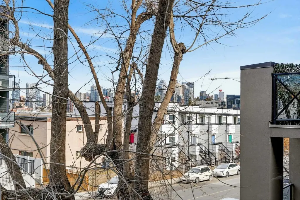 1815 26 Avenue SW Calgary AB T2T 1E2