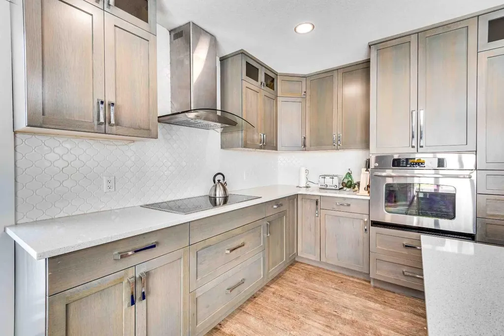 211 4 Avenue SE Three Hills AB T0M2A0