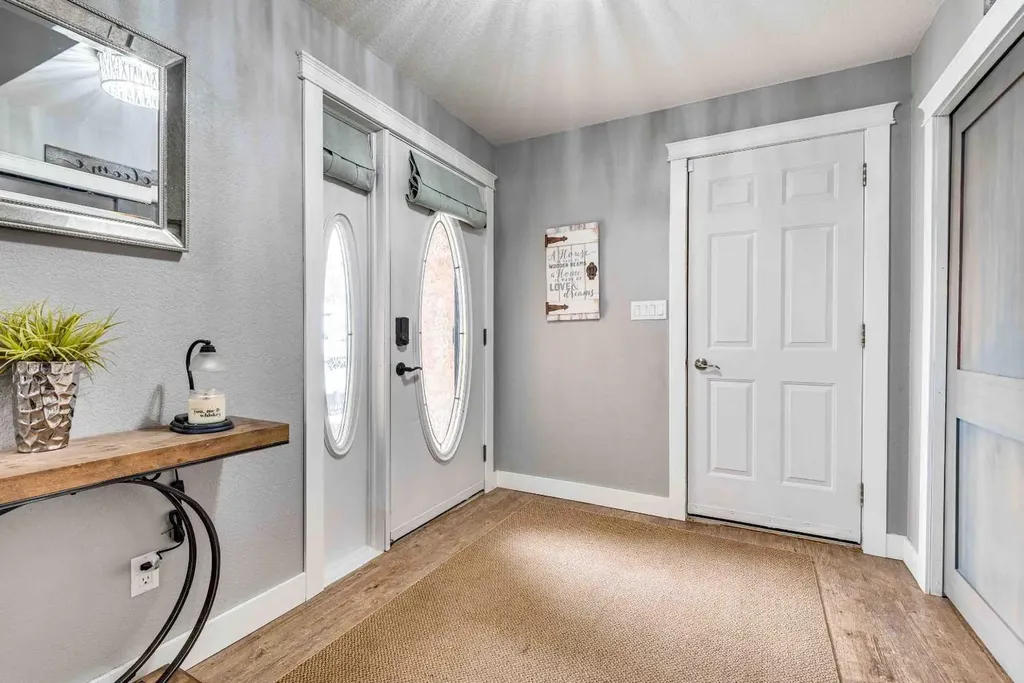 211 4 Avenue SE Three Hills AB T0M2A0