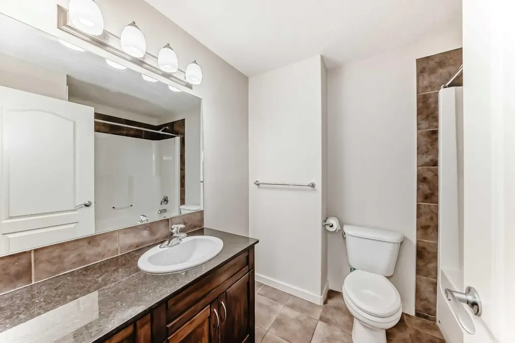 141 Mountain Street Cochrane AB T4C 1Z5