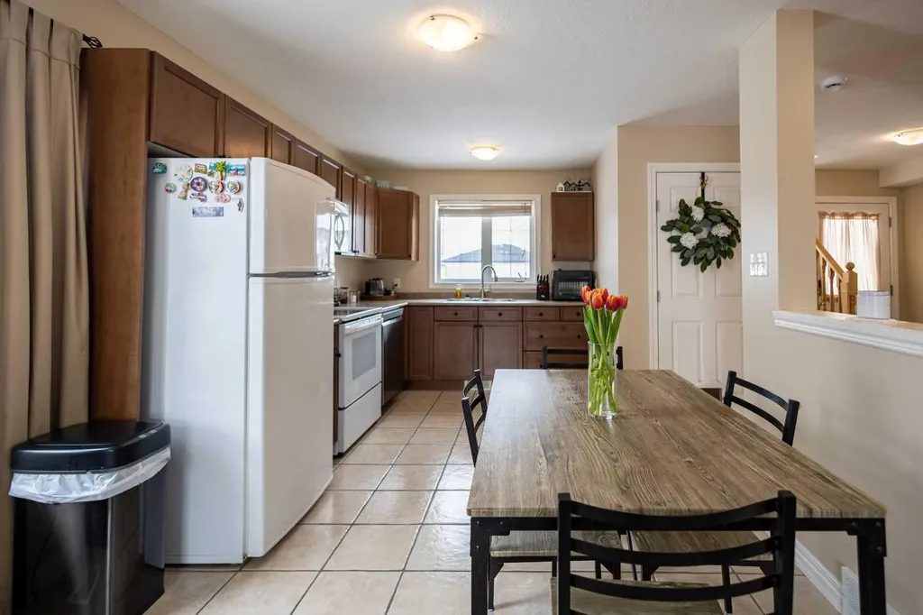 2602 11 Avenue Wainwright AB T9W 1W2