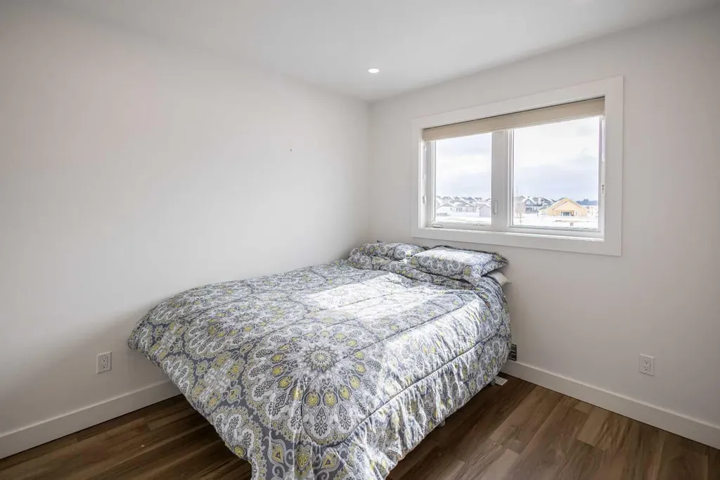 2713 11 Avenue Wainwright AB T9W 0A5
