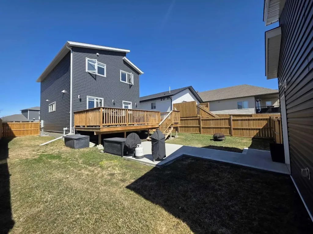 2713 11 Avenue Wainwright AB T9W 0A5