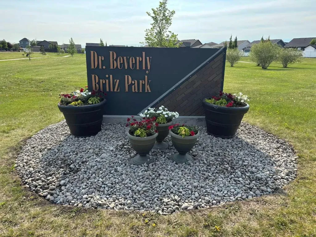 2713 11 Avenue Wainwright AB T9W 0A5