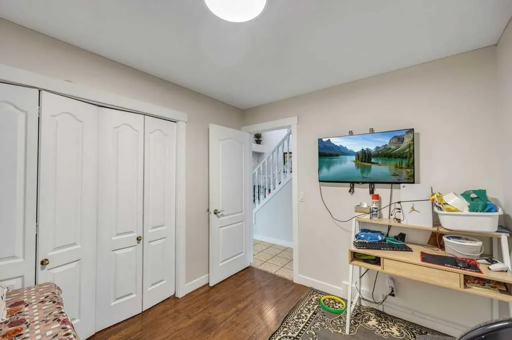 107 Taracove Landing NE Calgary AB T3J 4S7
