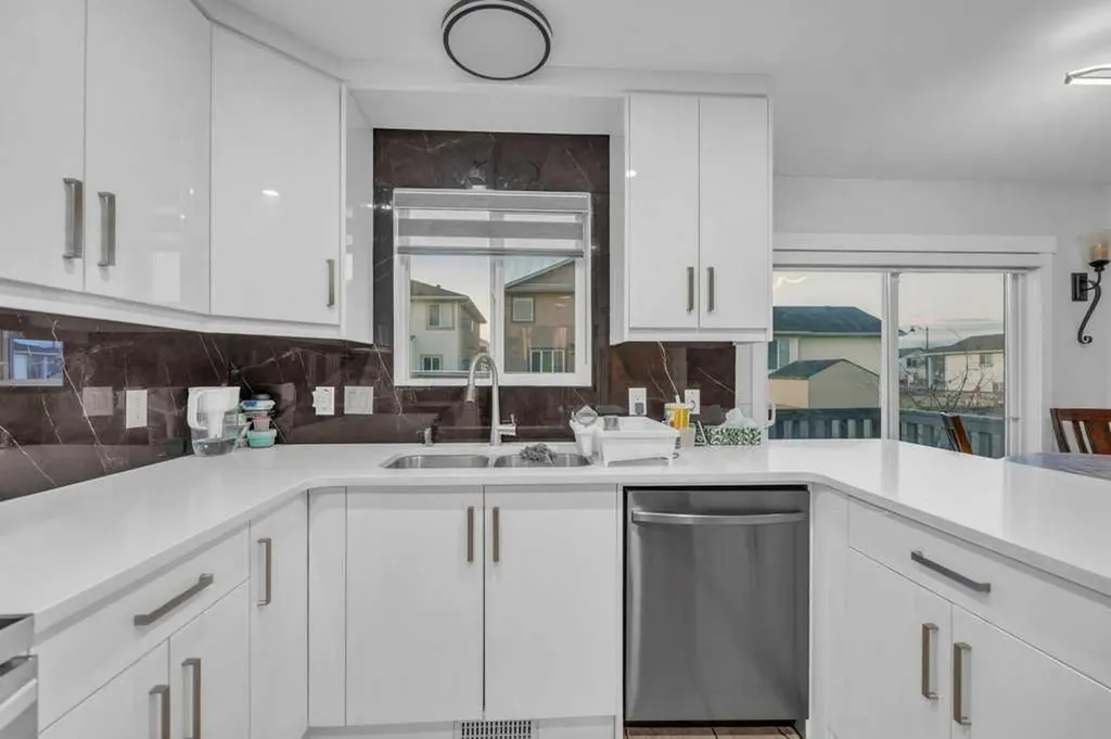 107 Taracove Landing NE Calgary AB T3J 4S7