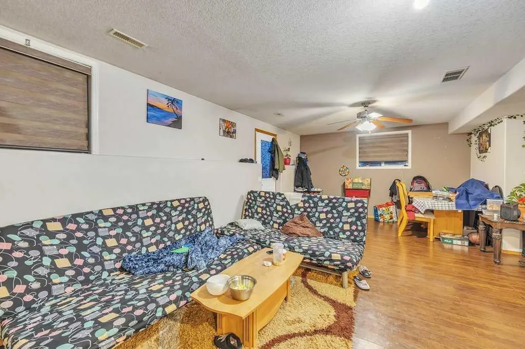 107 Taracove Landing NE Calgary AB T3J 4S7